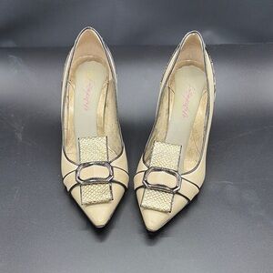 Cream Geometric Design Heels size‎ 7